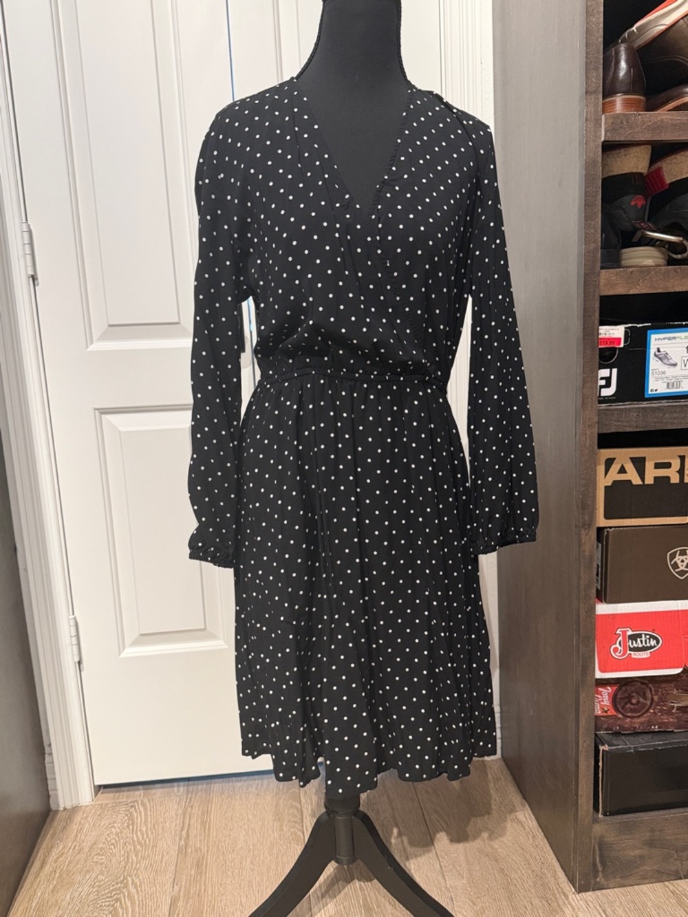 Old Navy Black and White Polka Dot Long Sleeve Wrap Dress (HU)
